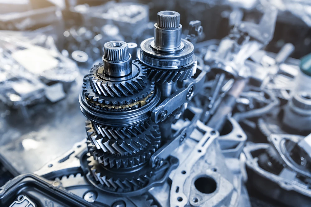 CNC Machining vs. Manual Machining: A Complete Comparison